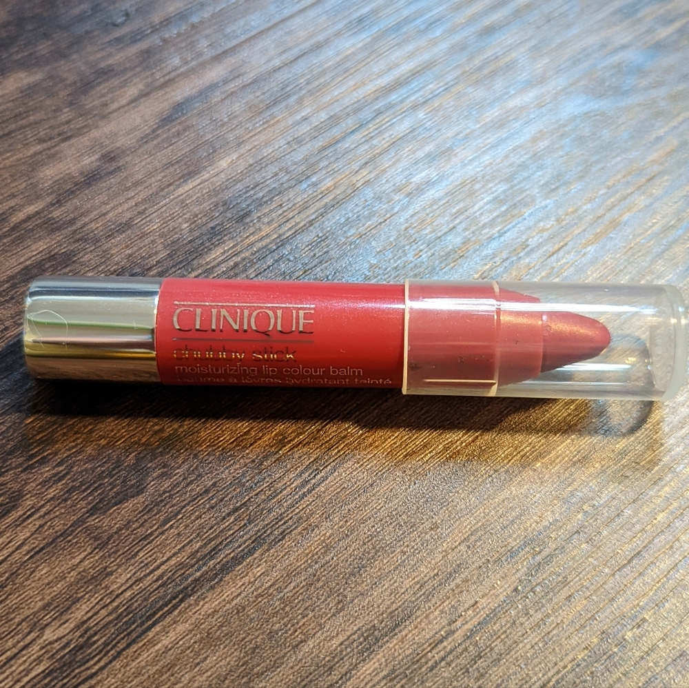 🟠3/$15 - NWOT Clinique Chubby Stick in D27